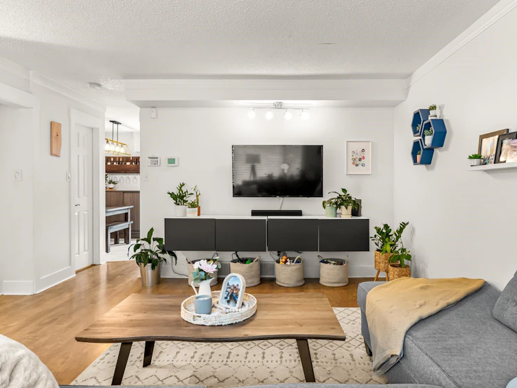 111-9061 Horne Street, Burnaby, BC, V3N 4L2 - 5
