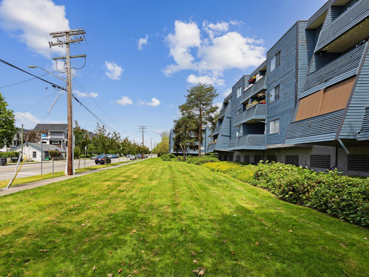 111-17661 58a Avenue, Surrey, BC, V3S 1N4 - 27