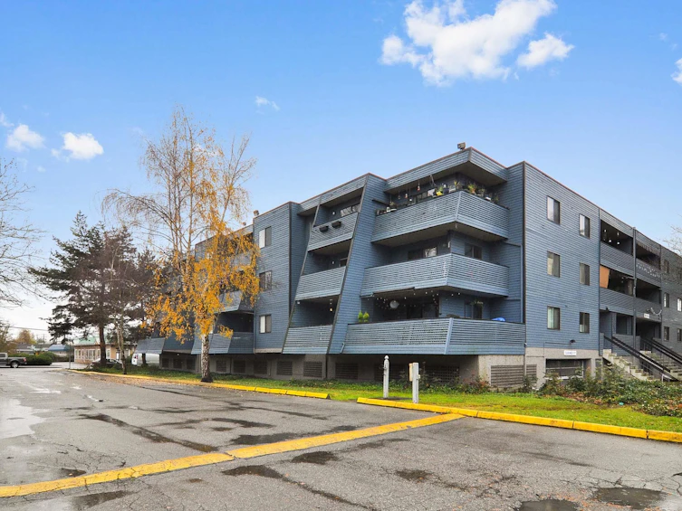 111-17661 58a Avenue, Surrey, BC, V3S 1N4 - 19