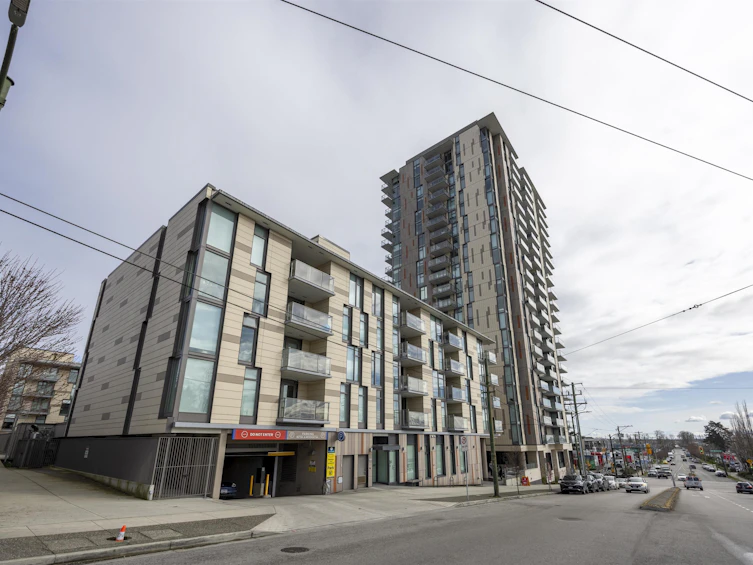 209-8138 Fraser Street, Vancouver, BC, V5X 0J8 - 2