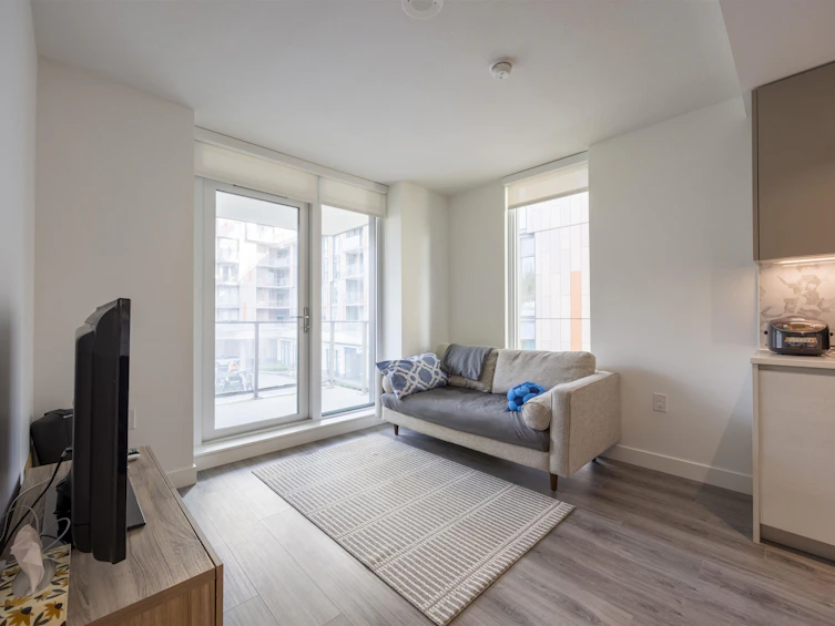 209-8138 Fraser Street, Vancouver, BC, V5X 0J8 - 8