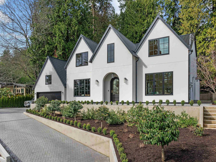 4031 Rose Crescent, West Vancouver, BC, V7V 2N6 - 2