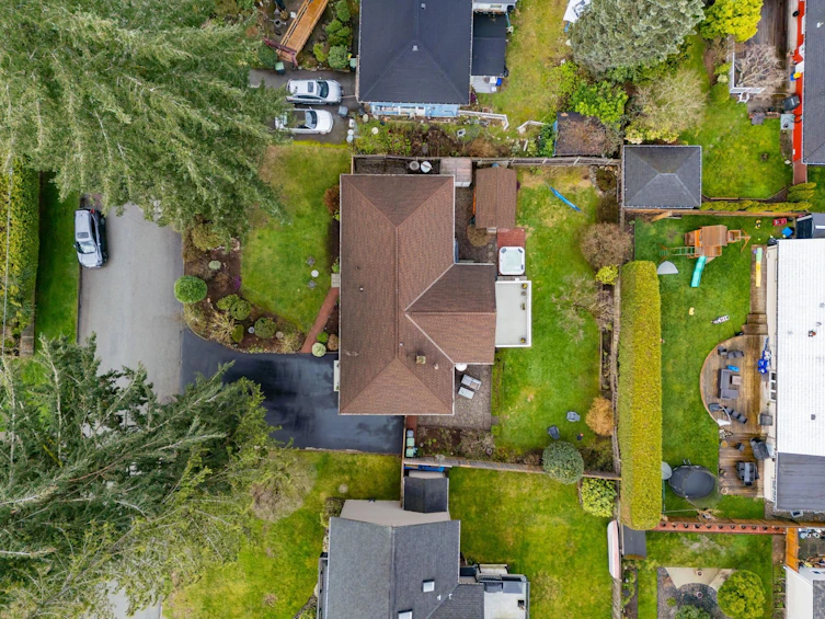 2366 Hazellynn Place, North Vancouver, BC, V7J 2S1 - 36