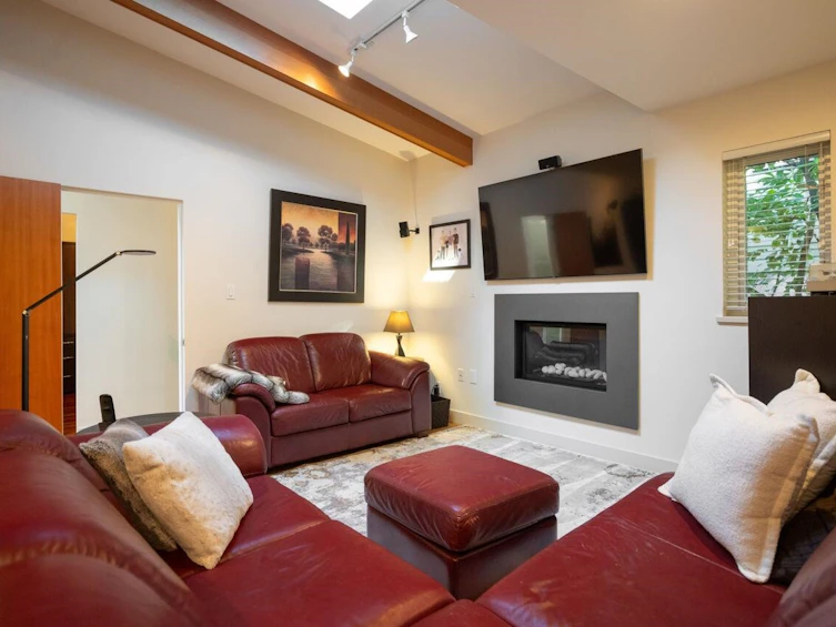 4682 Eastridge Road, North Vancouver, BC, V7G 1K4 - 24