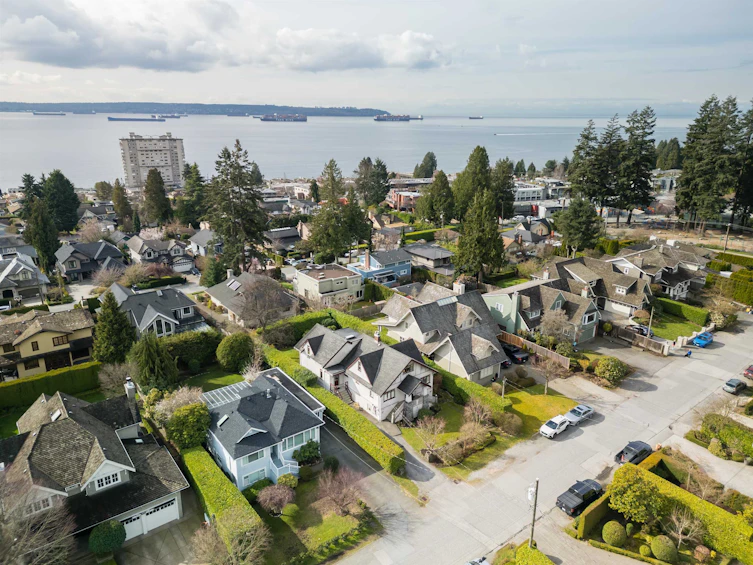 2360 Kings Avenue, West Vancouver, BC, V7V 2C4 - 38