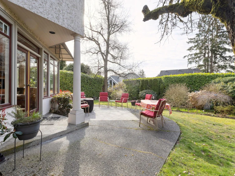 2360 Kings Avenue, West Vancouver, BC, V7V 2C4 - 4