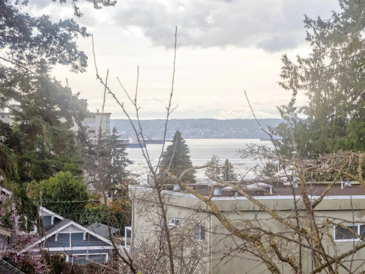 2360 Kings Avenue, West Vancouver, BC, V7V 2C4 - 22