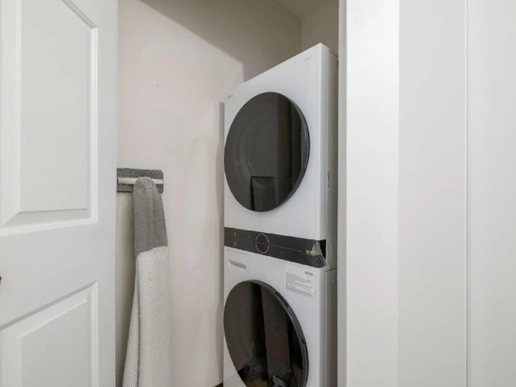 203-145 E 12th Street, North Vancouver, BC, V7L 2J3 - 16