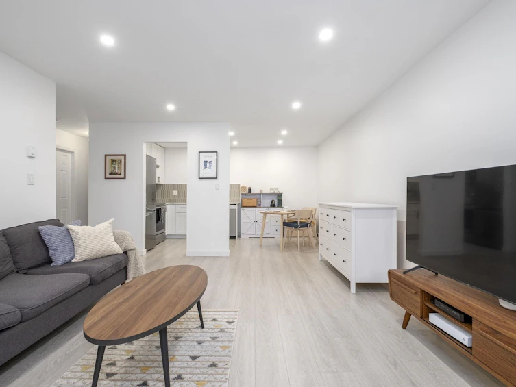 203-145 E 12th Street, North Vancouver, BC, V7L 2J3 - 11