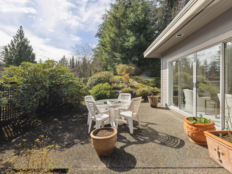 4881 Meadfeild Road, West Vancouver, BC, V7W 3E6 - 23