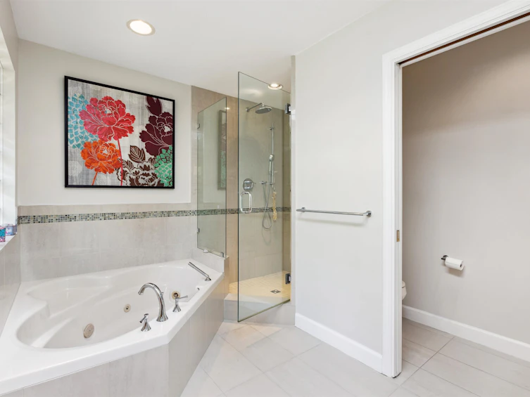 4881 Meadfeild Road, West Vancouver, BC, V7W 3E6 - 30