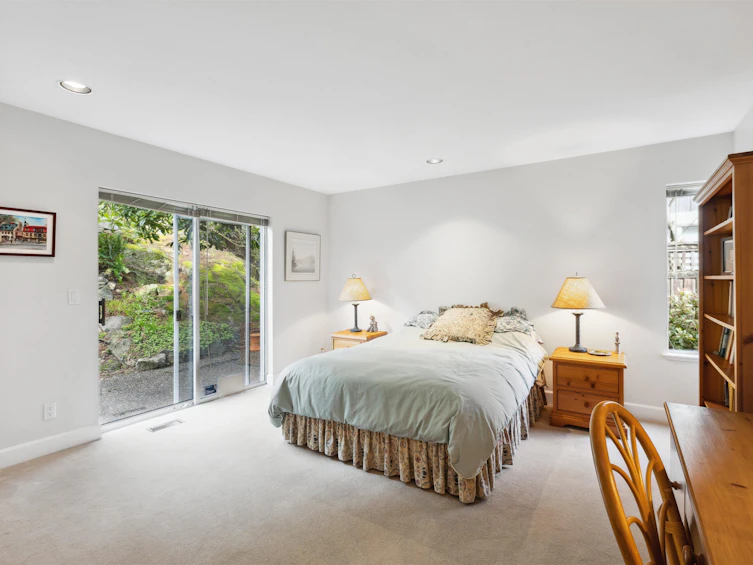4881 Meadfeild Road, West Vancouver, BC, V7W 3E6 - 34