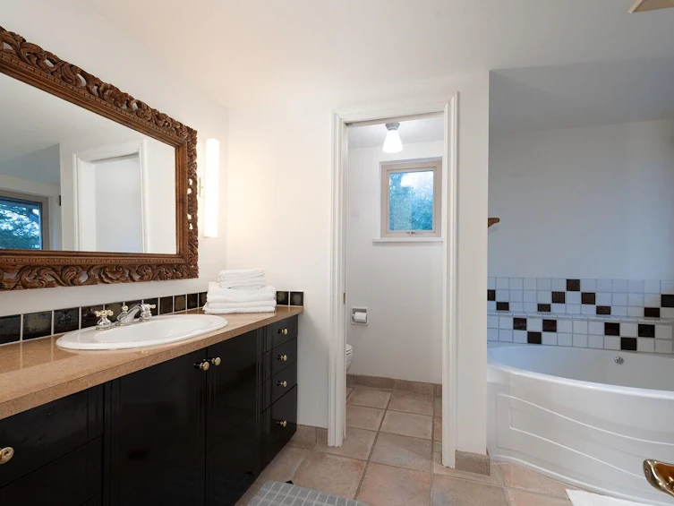 620 Laura Road, Bowen Island, BC, V0N 1G2 - 13
