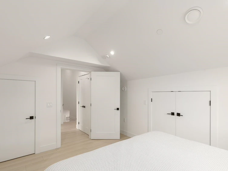 1727 E 22nd Avenue, Vancouver, BC, V5N 2P6 - 27