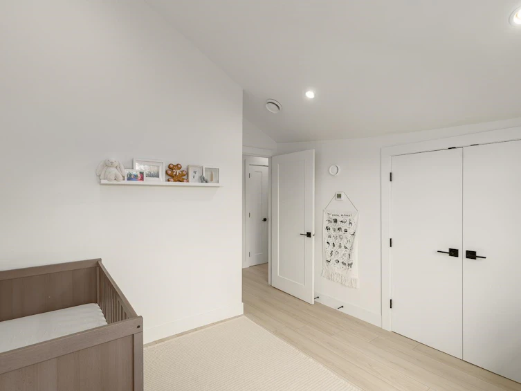 1727 E 22nd Avenue, Vancouver, BC, V5N 2P6 - 24