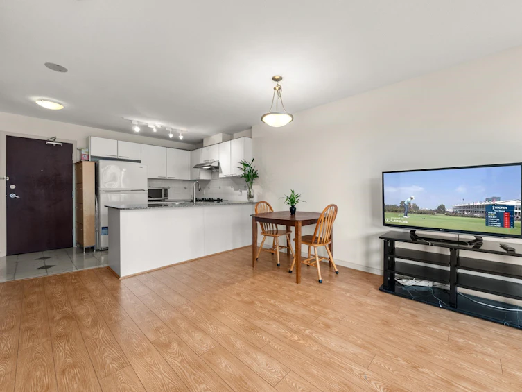 905-8100 Saba Road, Richmond, BC, V6Y 4H1 - 8