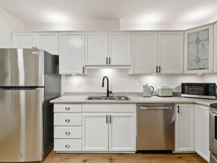 204-48 Richmond Street, New Westminster, BC, V3L 5P4 - 6