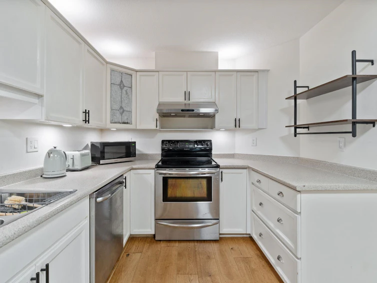 204-48 Richmond Street, New Westminster, BC, V3L 5P4 - 8