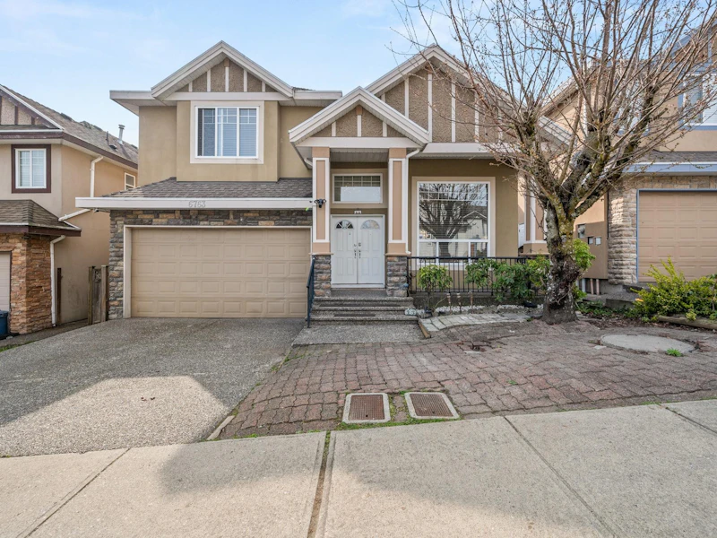 6763 147a Street, Surrey BC V3S 4P9