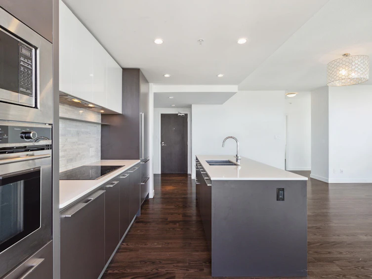 3306-8131 Nunavut Lane, Vancouver, BC, V5X 0E2 - 8