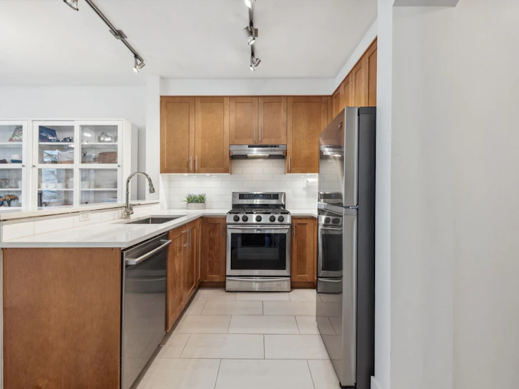 222-2083 W 33rd Avenue, Vancouver, BC, V6M 4M6 - 11