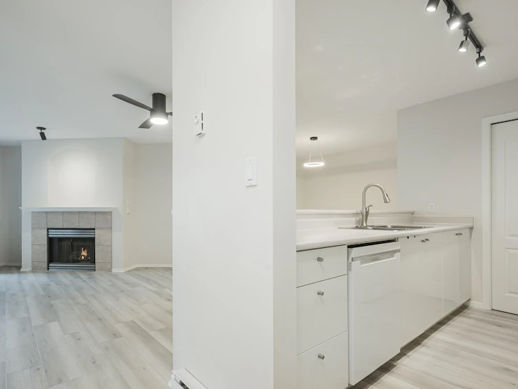 102-22022 49 Avenue, Langley, BC, V3A 3R9 - 17