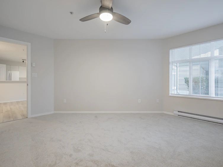 102-22022 49 Avenue, Langley, BC, V3A 3R9 - 22