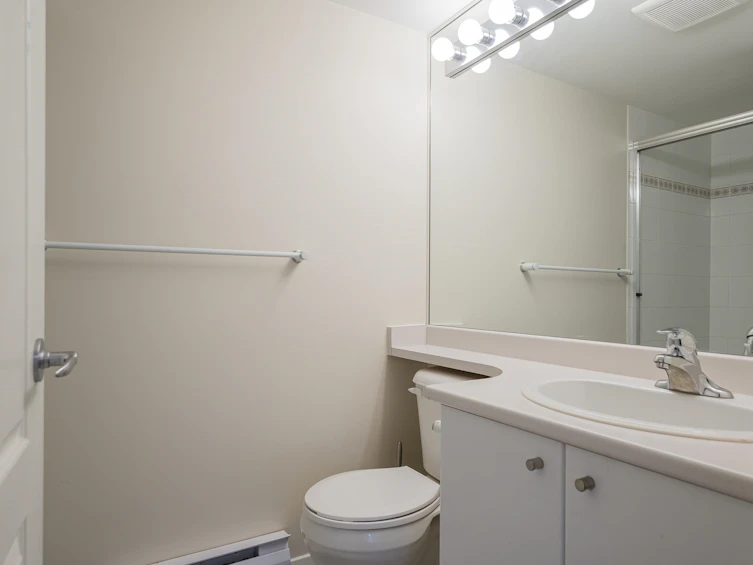 102-22022 49 Avenue, Langley, BC, V3A 3R9 - 24