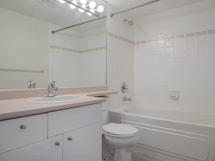 102-22022 49 Avenue, Langley, BC, V3A 3R9 - 30