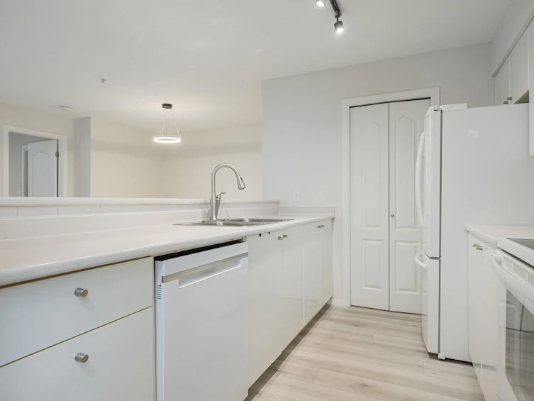 102-22022 49 Avenue, Langley, BC, V3A 3R9 - 14