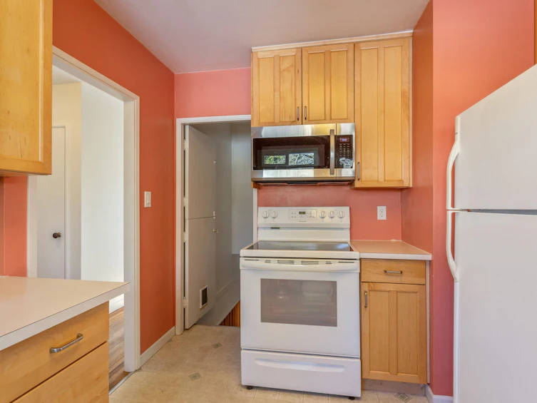 4091 W 34th Avenue, Vancouver, BC, V6N 2L6 - 9
