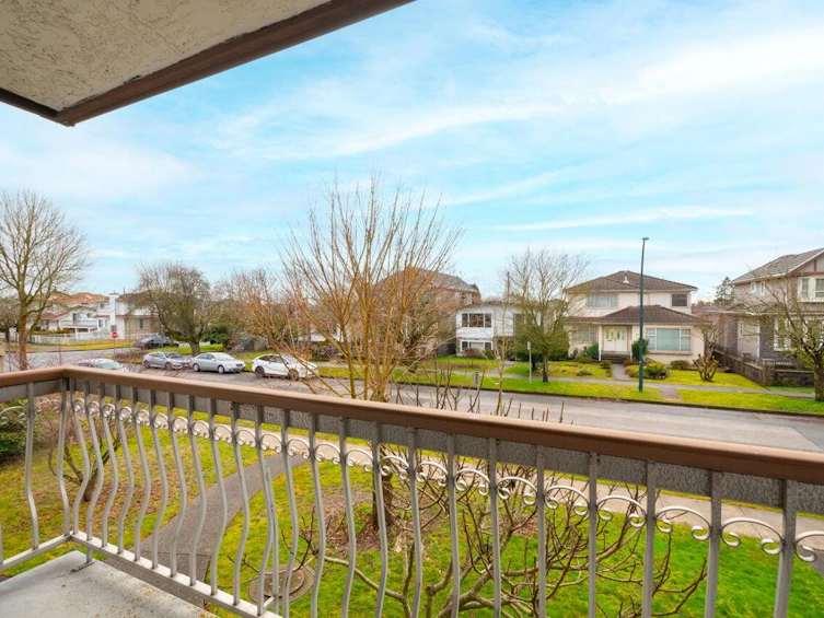 69 E 50th Avenue, Vancouver, BC, V5X 1A1 - 4