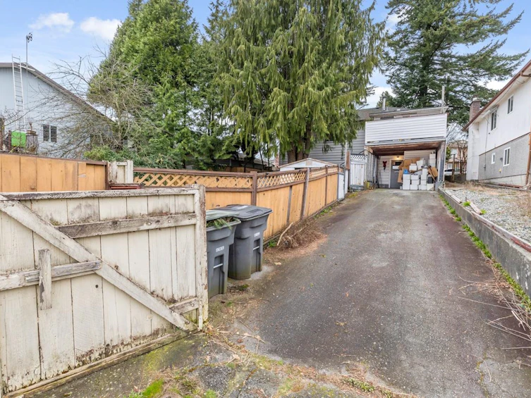 4980 Chatham Street, Vancouver, BC, V5R 3Y9 - 20