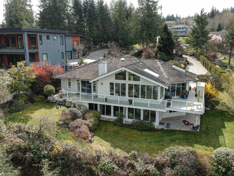 6484 N Gale Avenue, Sechelt, BC, V7Z 0L1 - 4