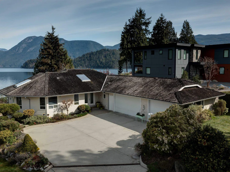 6484 N Gale Avenue, Sechelt, BC, V7Z 0L1 - 7