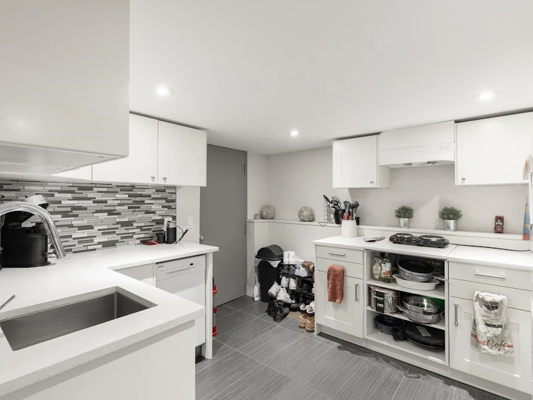3311 Sophia Street, Vancouver, BC, V5V 3T4 - 25
