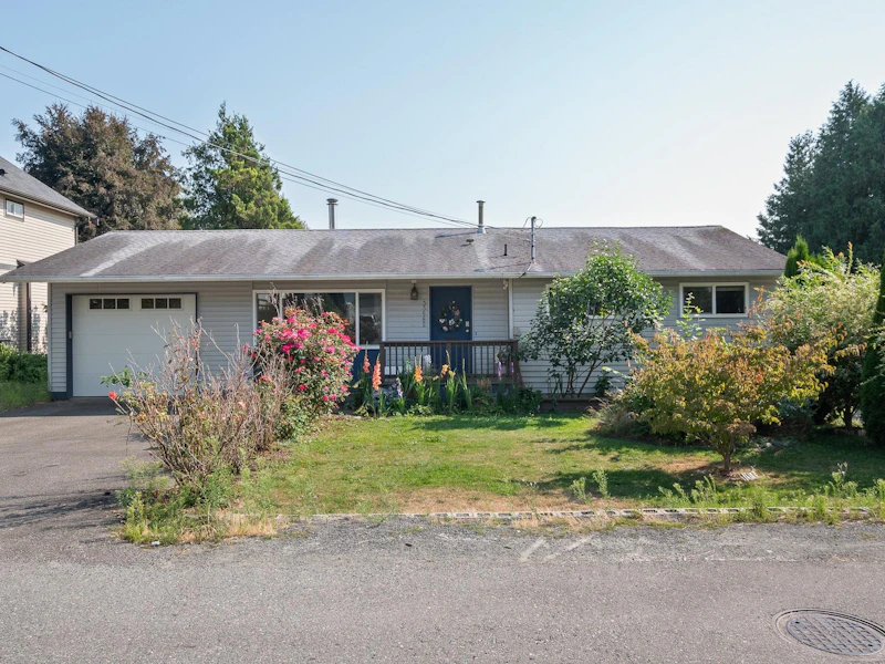 33582 2nd Avenue, Mission BC V2V 6G5