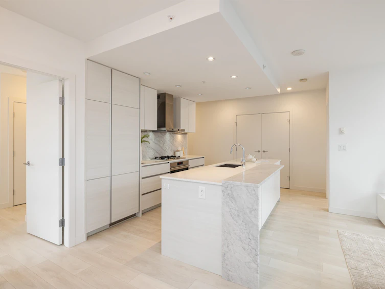 1007-6098 Station Street, Burnaby, BC, V5H 0H4 - 7