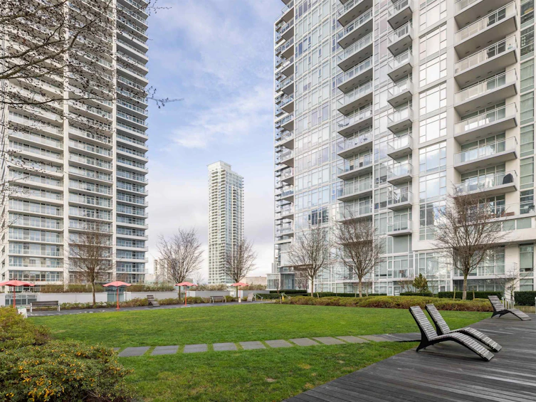 1007-6098 Station Street, Burnaby, BC, V5H 0H4 - 32