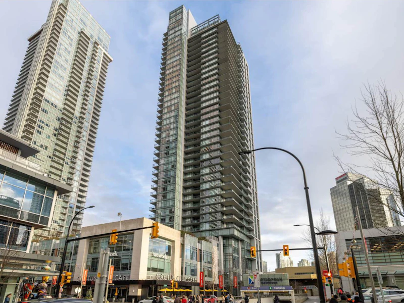 1007 - 6098 Station Street, Burnaby BC