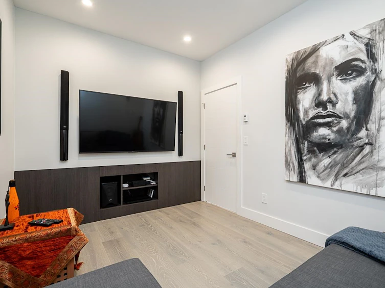 4365 Mountain Highway, North Vancouver, BC, V7K 2K3 - 30