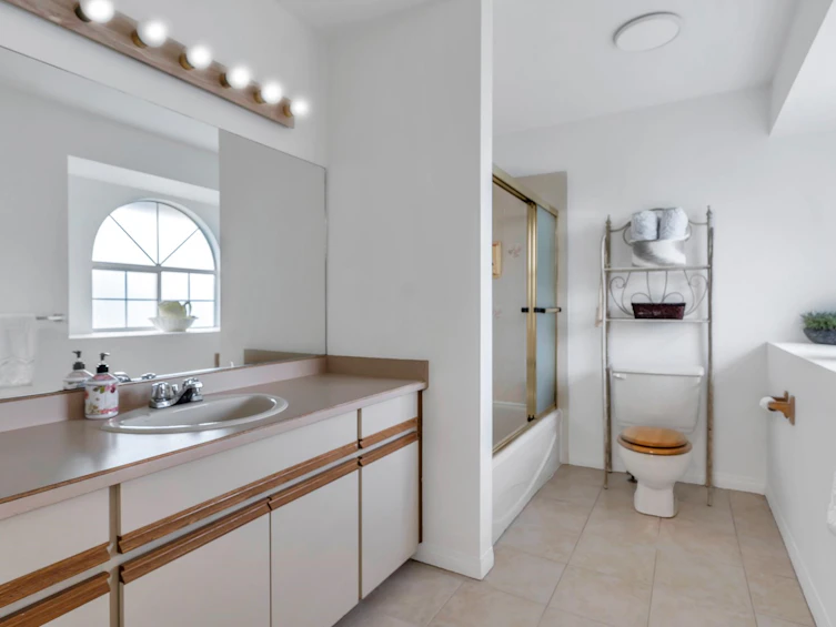 11122 153a Street, Surrey, BC, V3R 9H8 - 27