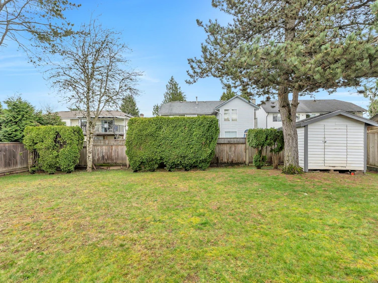 11122 153a Street, Surrey, BC, V3R 9H8 - 33