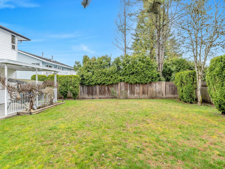 11122 153a Street, Surrey, BC, V3R 9H8 - 35