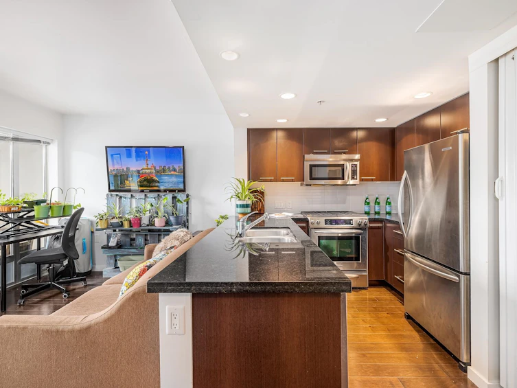 207-1288 Chesterfield Avenue, North Vancouver, BC, V7M 0B1 - 17