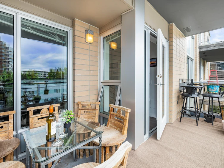 207-1288 Chesterfield Avenue, North Vancouver, BC, V7M 0B1 - 9