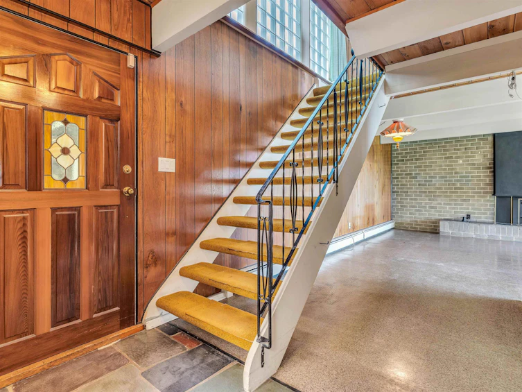 4534 Prospect Road, North Vancouver, BC, V7N 3L7 - 2