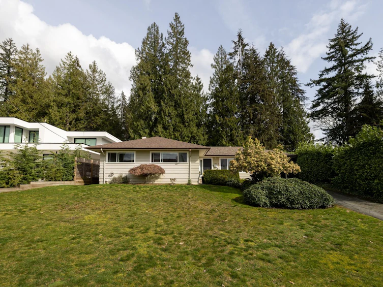 3950 Trenton Place, North Vancouver, BC, V7R 3G5