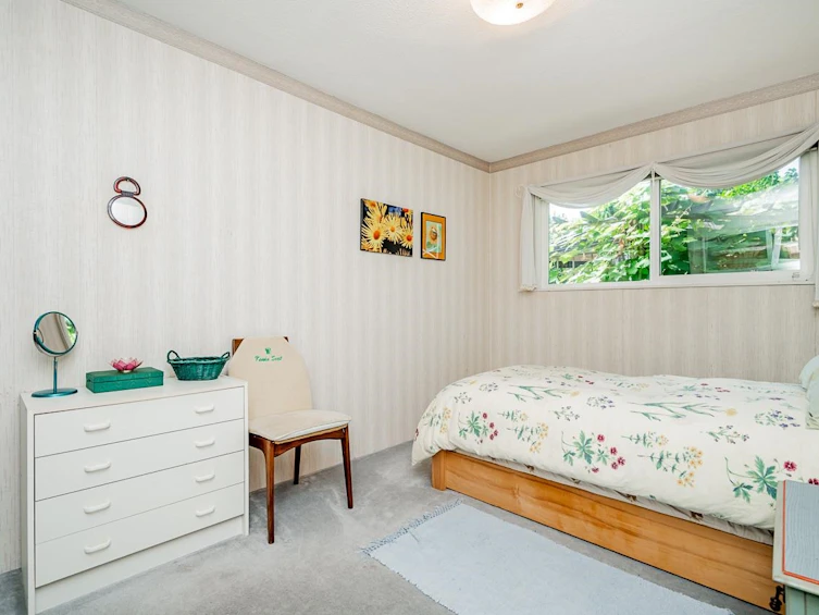 6436 Bruce Street, West Vancouver, BC, V7W 2G6 - 13
