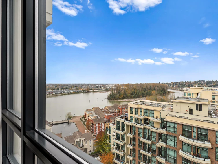 1806-1 Renaissance Square, New Westminster, BC, V3M 0B6 - 11
